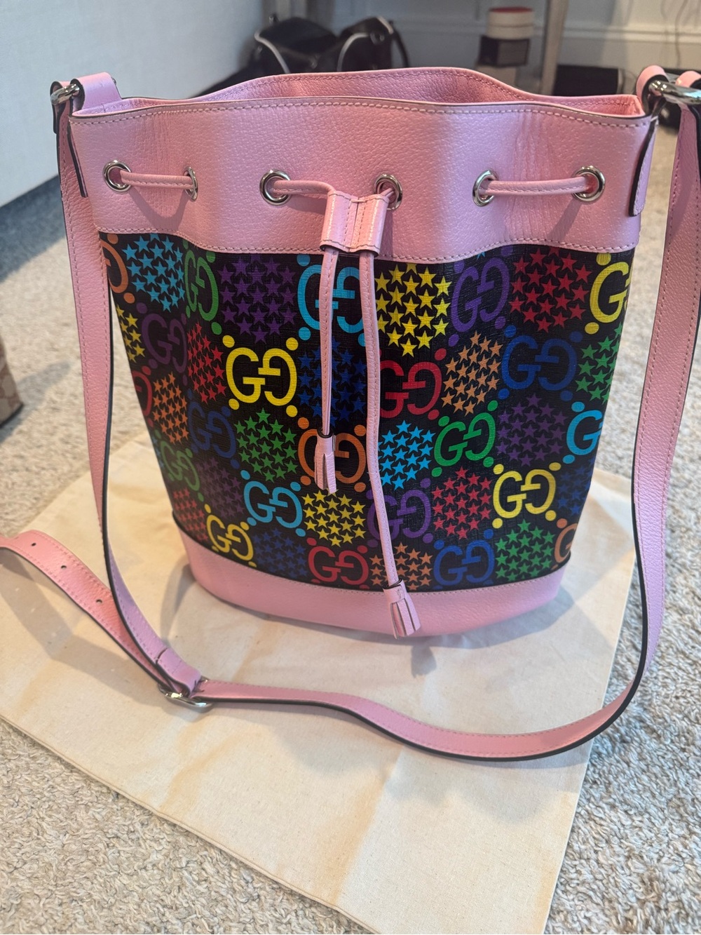 Gucci Pink Multicolor GG Supreme Bucket Bag - Picture 5 of 5